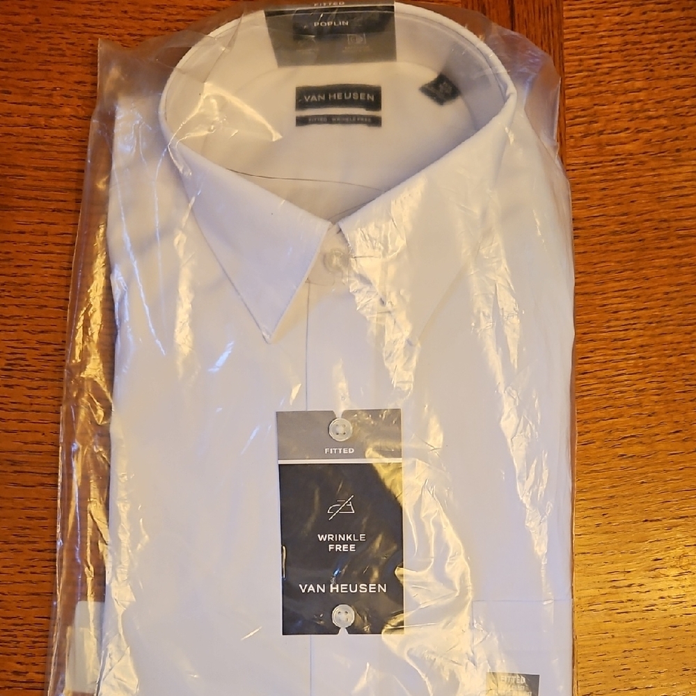 Van Heusen Men's Classic White Dress Shirt